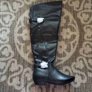 NIB Knee High Boots